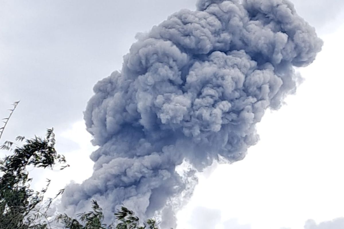 Gunung Marapi Sumbar Meletus Lagi Siang Ini