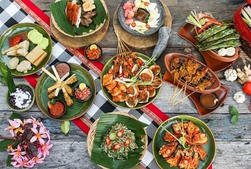 10 Rekomendasi Tempat Kuliner Populer di Bali