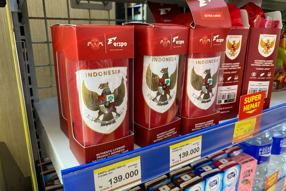 Banyak Pengunjung Batal Beli Jersey Timnas di Indomaret, Apa Penyebabnya?