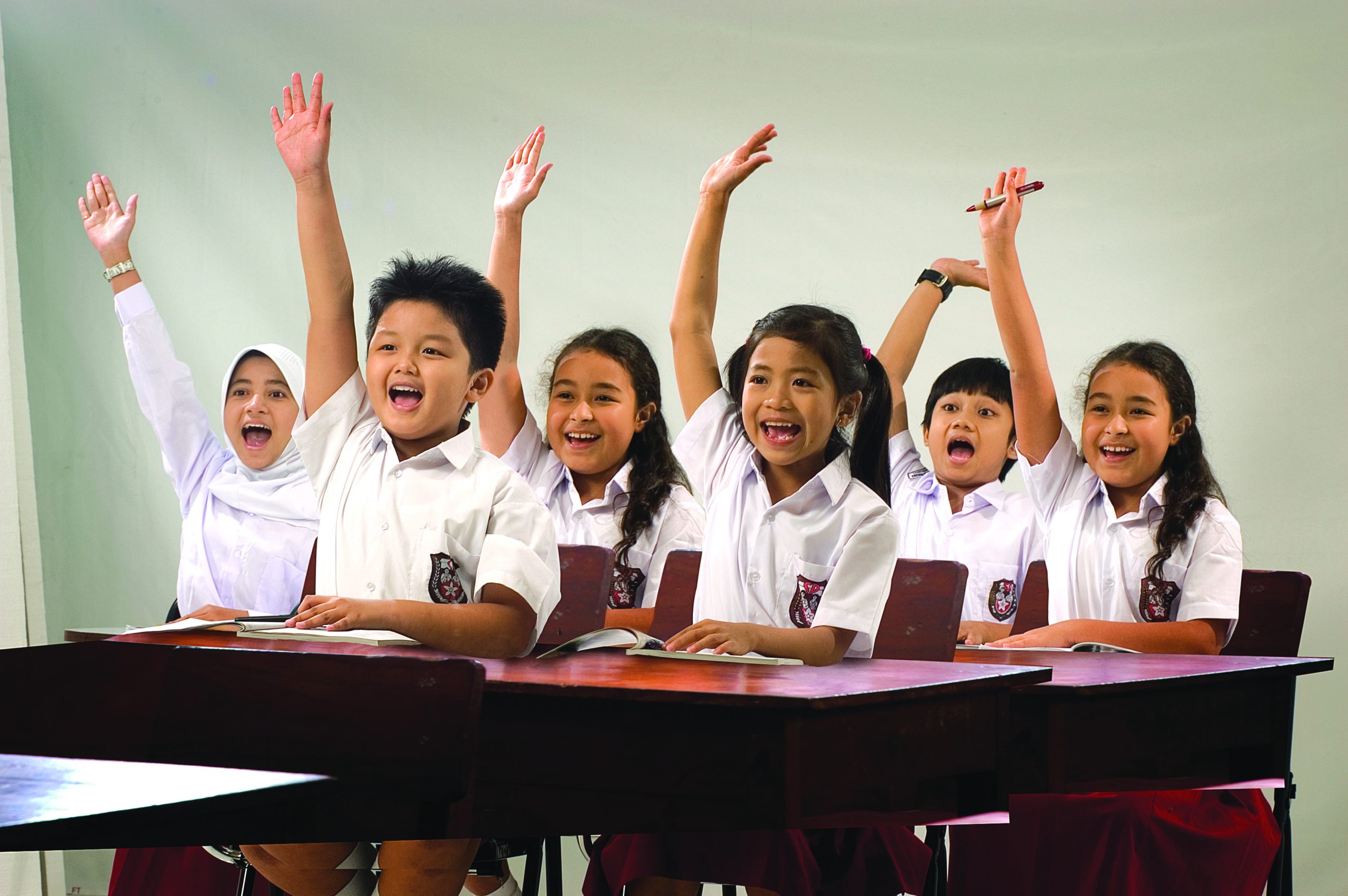 Gibran Minta Mendikdasmen Hapus Zonasi PPDB dan Dorong Pendidikan Digital untuk Indonesia Emas 2045