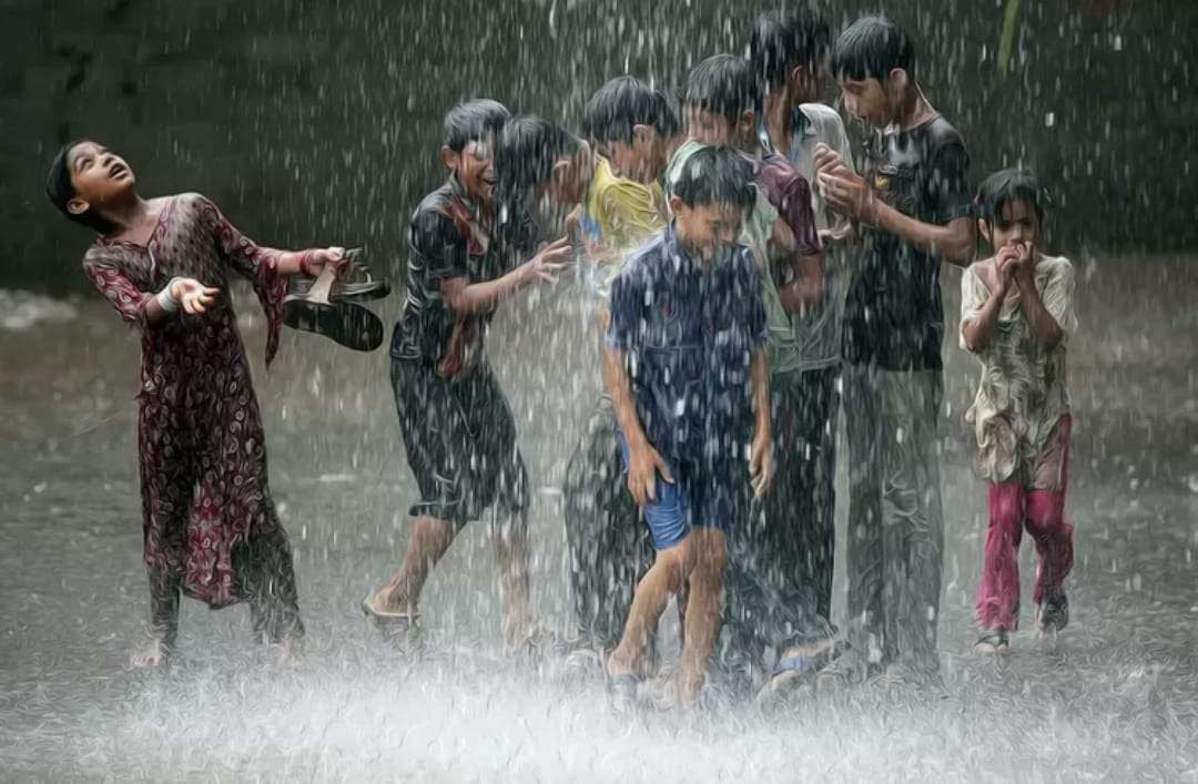Efek Buruk Mandi Hujan untuk Anak dari Sisi Medis